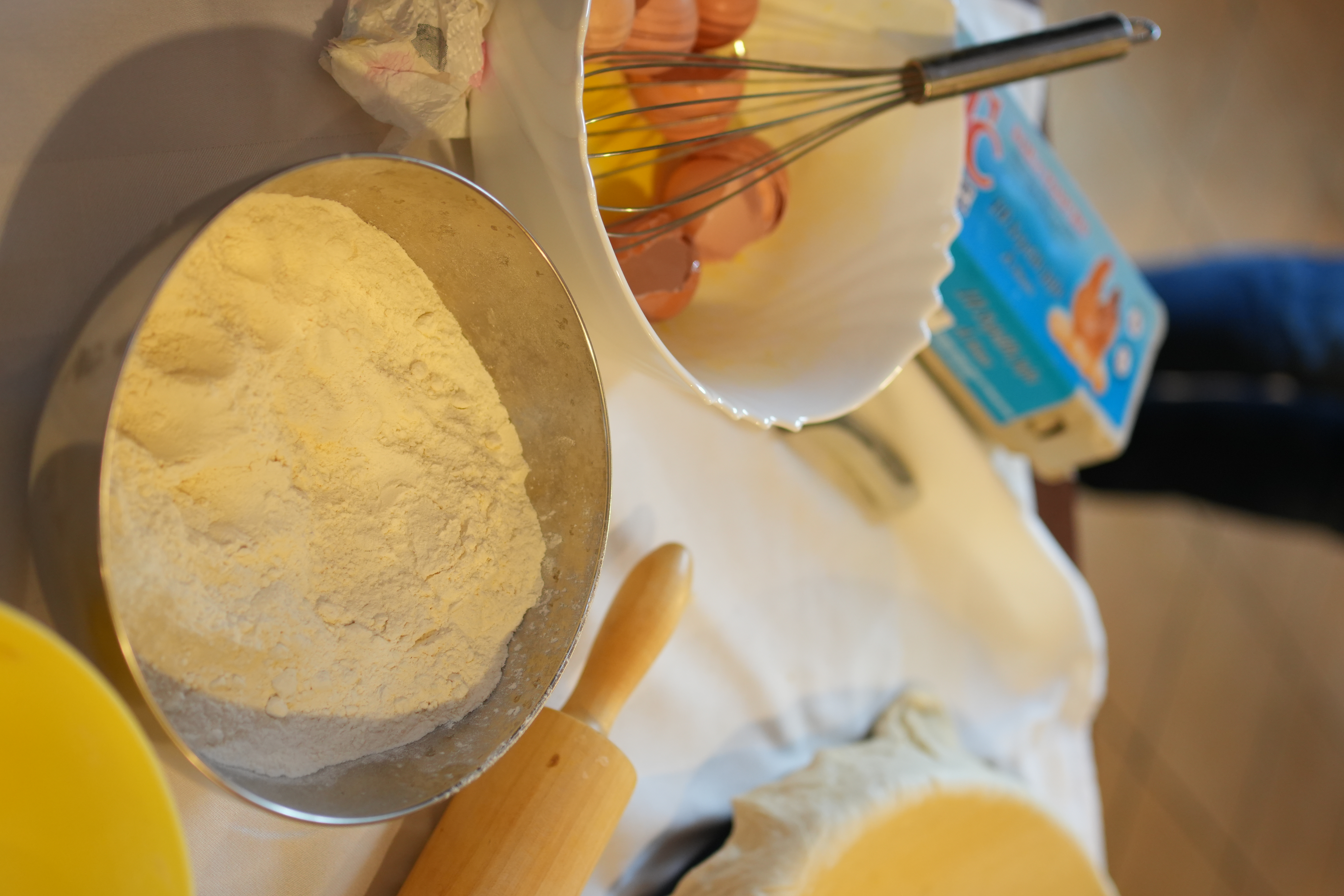 Flour and eggs, a Prisnac cake ingredients